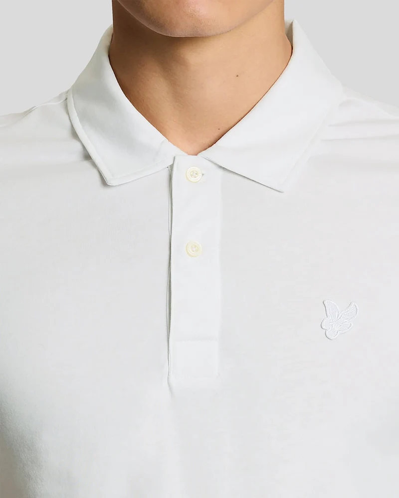 Lyle & Scott Herren-Poloshirt mit Abnähern an den Ärmelbündchen | Weiß