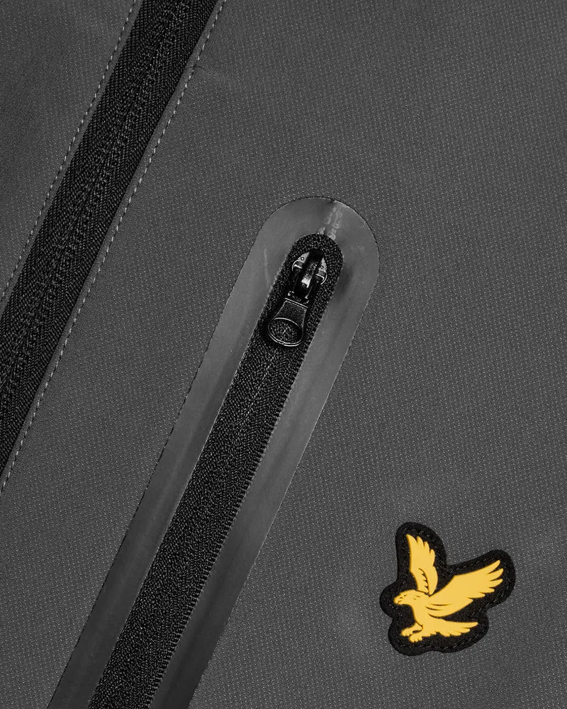 Lyle & Scott Sportliche Herrenjacke mit Kapuze, wasserabweisend | Turbulence