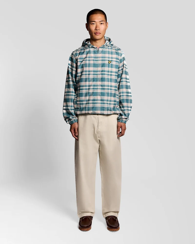 Lyle & Scott Leichte Herren-Kapuzenjacke mit Tartanmuster | Everglades