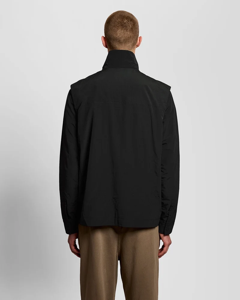 Lyle & Scott Leichte Herrenweste aus Ripstop-Gewebe | Tiefschwarz