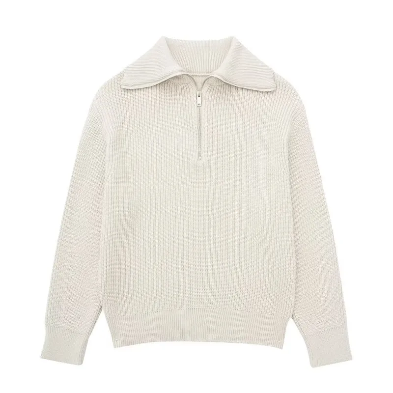 Damenpullover mit Streifen, halbem Reißverschluss und Stehkragen – Holly