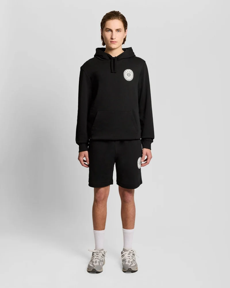 Lyle & Scott Herren-Sweatshorts aus Baumwolle mit Grafikprint | Tiefschwarz