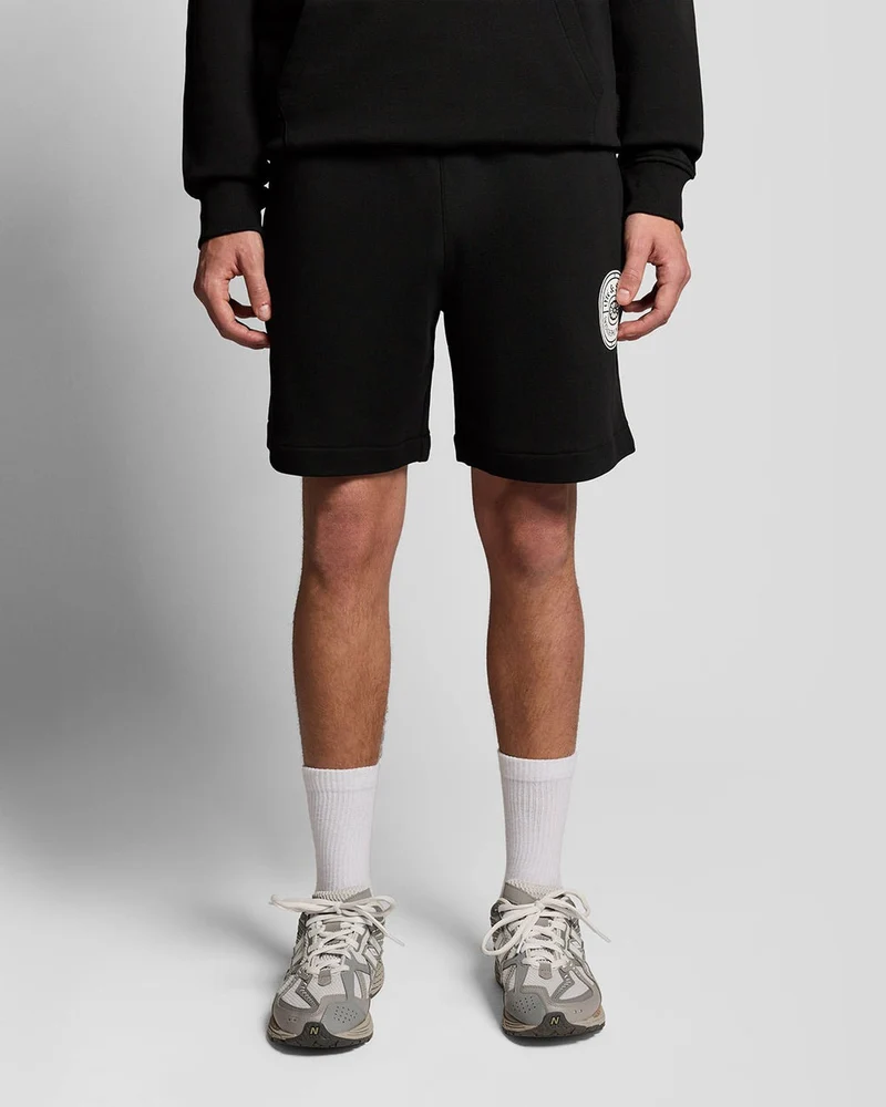 Lyle & Scott Herren-Sweatshorts aus Baumwolle mit Grafikprint | Tiefschwarz