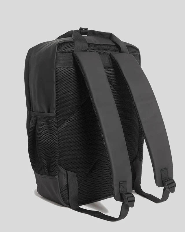 Lyle & Scott Wetterfester Rucksack | Tiefschwarz