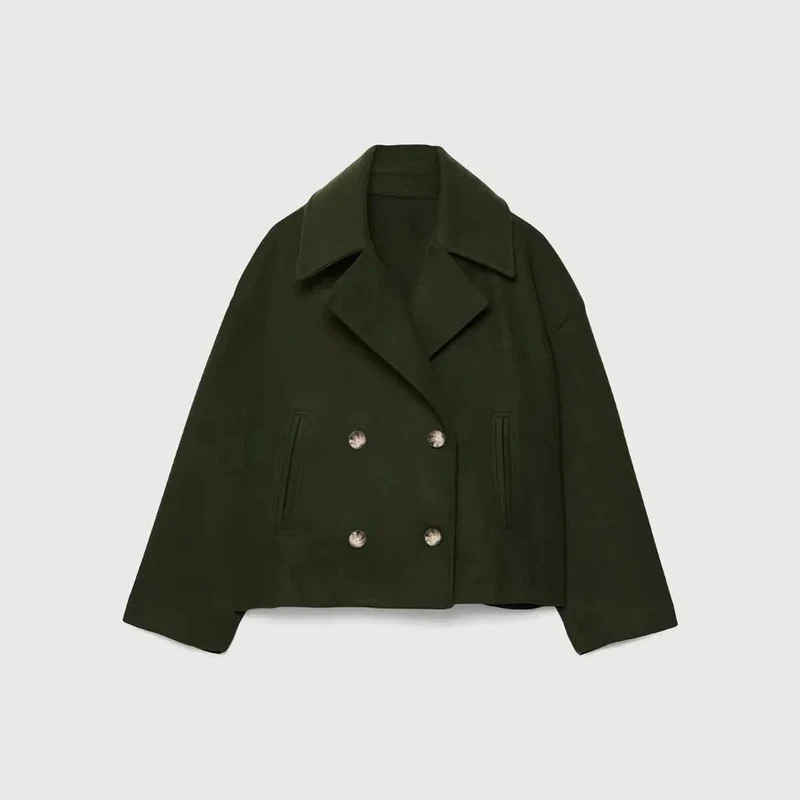 Kurze Damen-Wolljacke mit doppelreihigen Knöpfen - Heidi