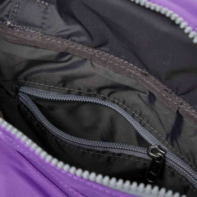 ROKA Stratford L Tasche aus recyceltem Nylon | Frisches Lila