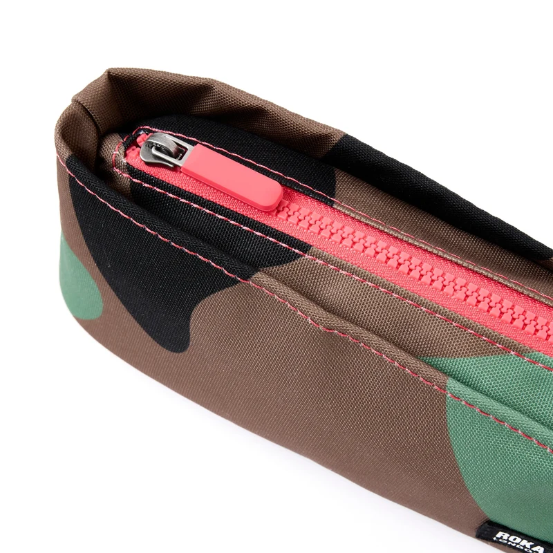 ROKA Pimlico Vintage Camo Kleiner Beutel aus recyceltem Canvas