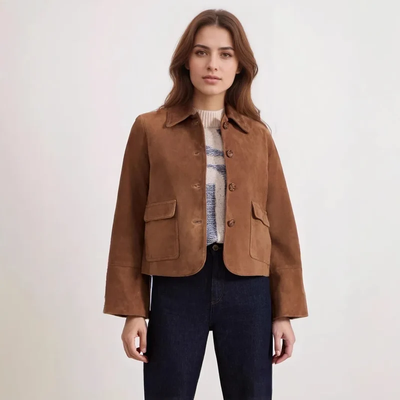 Kurze Wildlederjacke mit Fronttaschen für Damen - Alenor