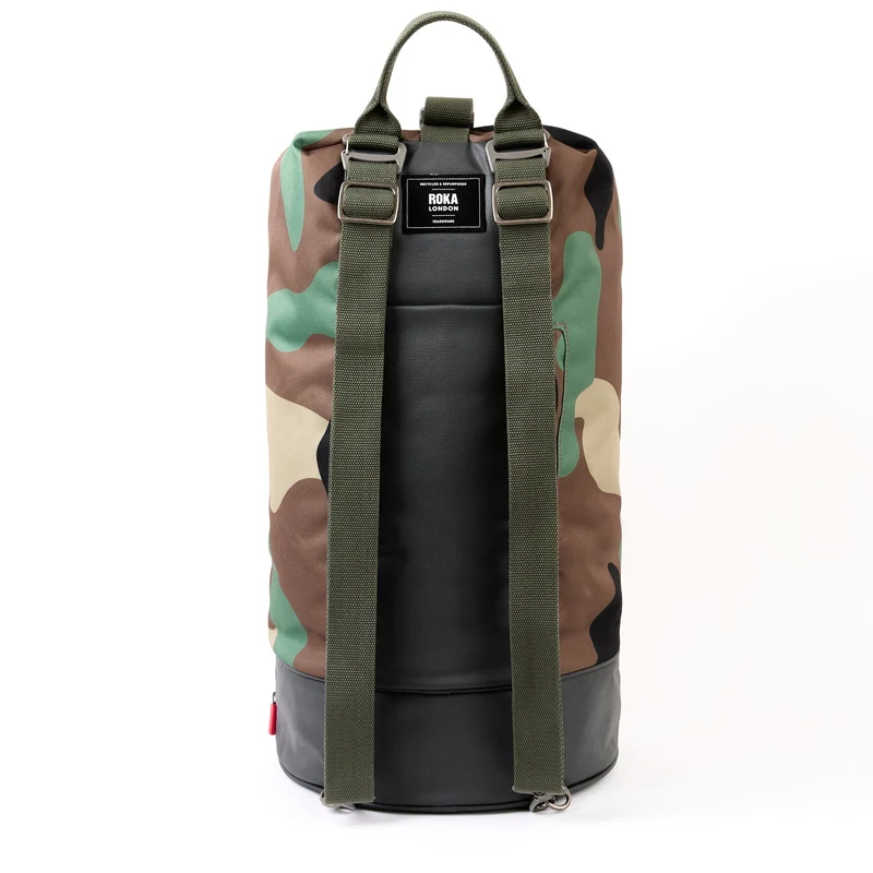 ROKA Heathrow Große Tasche aus recyceltem Canvas | Vintage-Tarnmuster