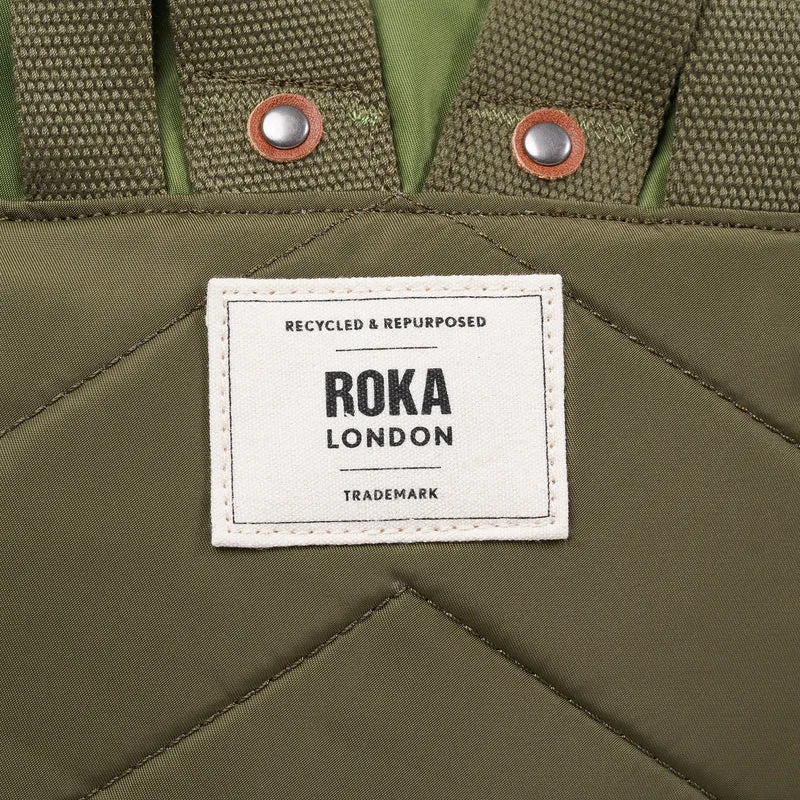 ROKA Canfield B Militärfarbene kleine Tasche aus recyceltem Nylon