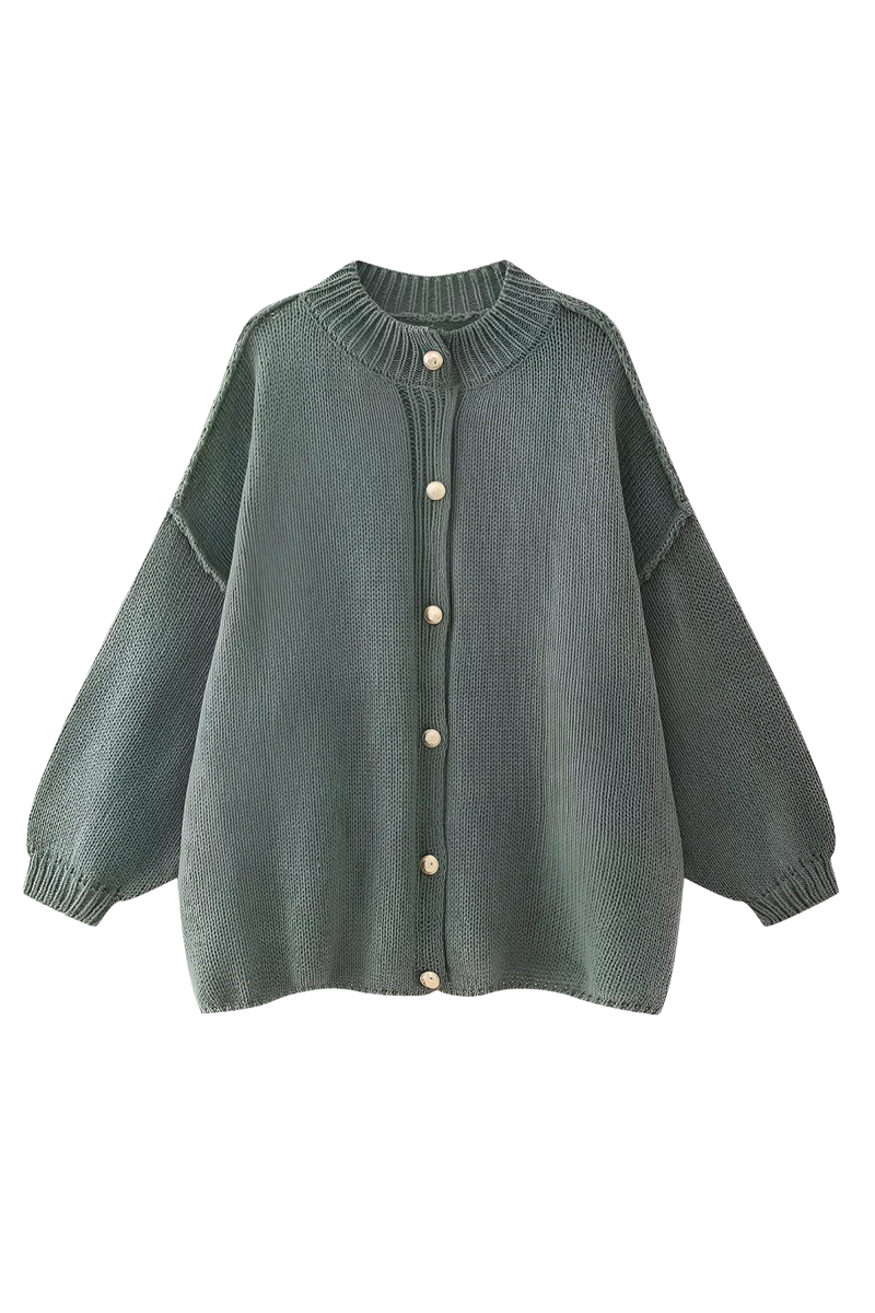 Oversize-Strickjacke mit grobem Strickmuster, Rollkragen und Metallknöpfen – Koranna