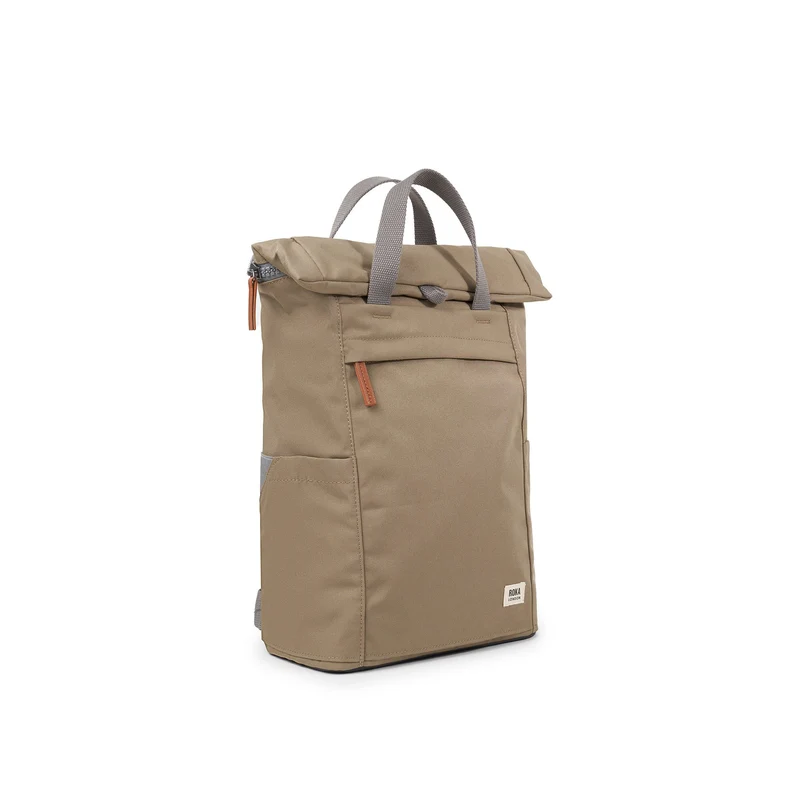 ROKA Finchley Eine mittelgroße, taupefarbene Tasche aus recyceltem Canvas