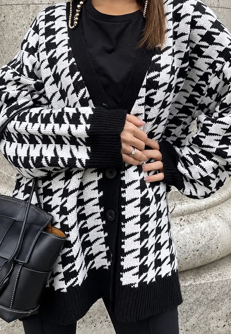 Oversize-Strickcardigan mit Muster – Elena