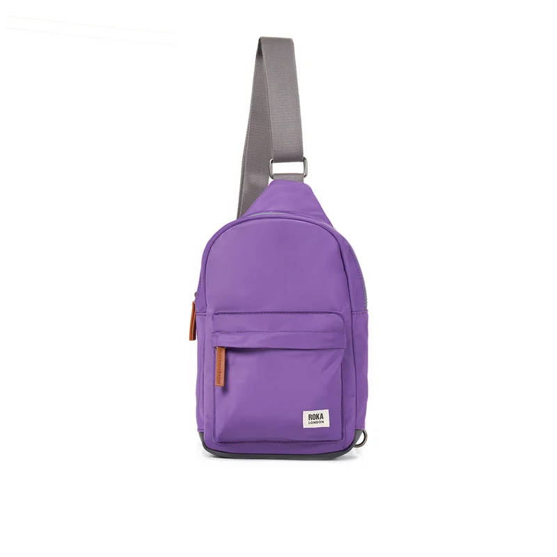 ROKA Willesden Große Tasche aus recyceltem Nylon | Frisches Lila