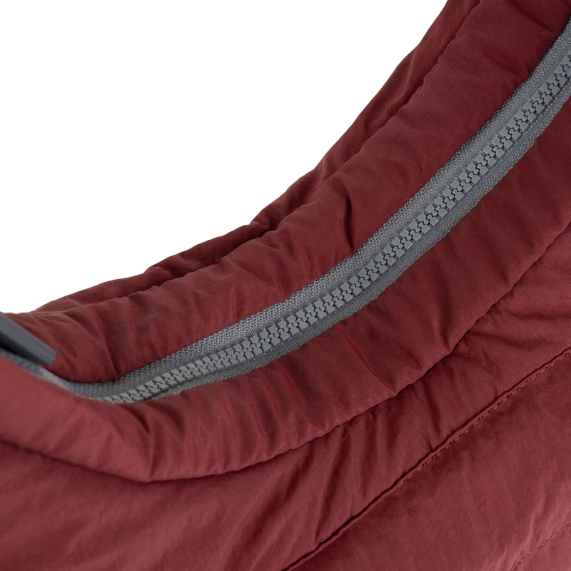 ROKA Belsize Bordeaux Medium Tasche aus recyceltem Taslon