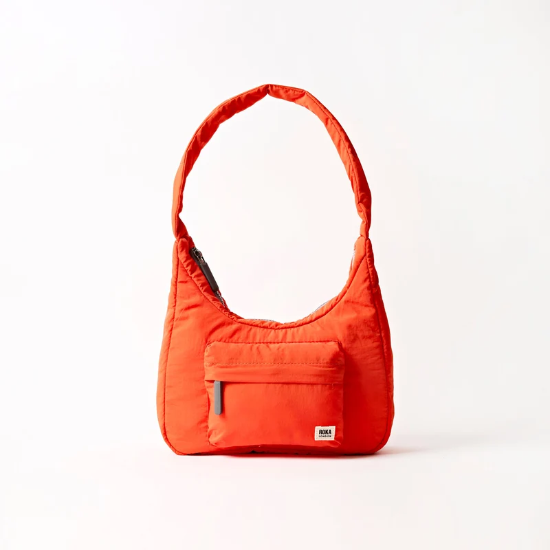 ROKA Belsize Tangerine Kleine Tasche aus recyceltem Taslon