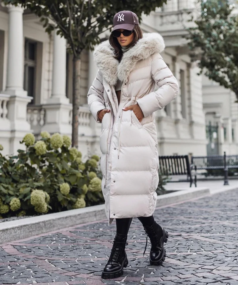 Damen Wintermantel | Lange Steppjacke | Warm Gefüttert | Kapuze mit Imitationsfell