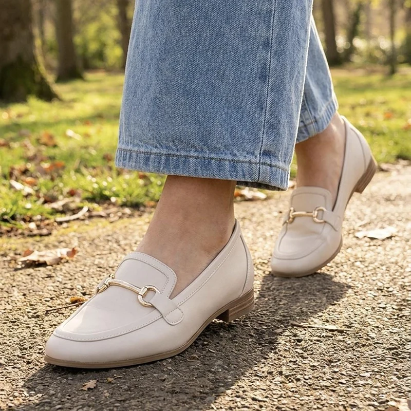 Snaffle Detail Shock Absorbing Moccasins - WOIL43028 / 329 617 - Beige