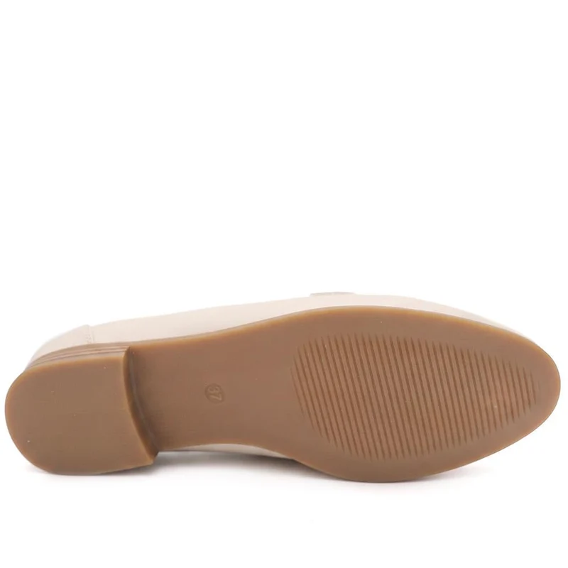 Snaffle Detail Shock Absorbing Moccasins - WOIL43028 / 329 617 - Beige