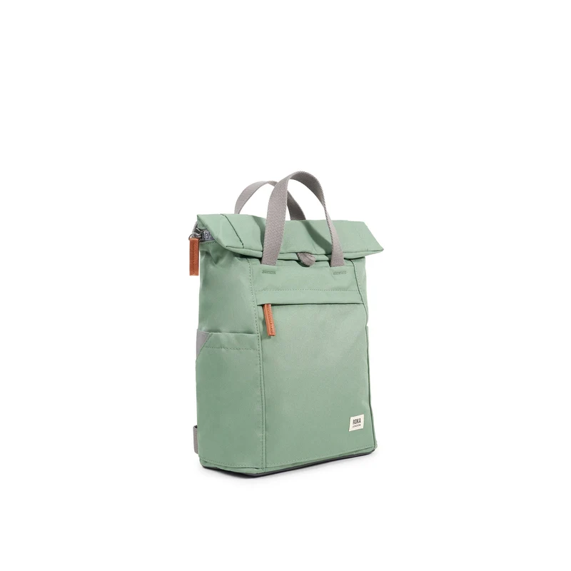 ROKA Finchley Eine kleine Tasche aus recyceltem Canvas von Frost