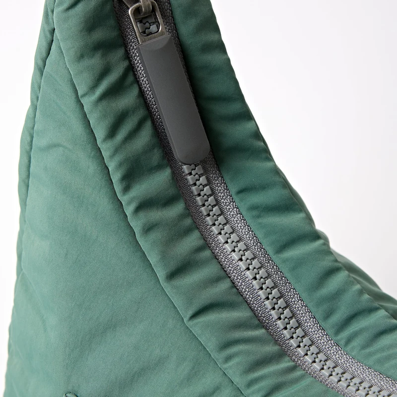 ROKA Belsize Arctic Kleiner Beutel aus recyceltem Taslon