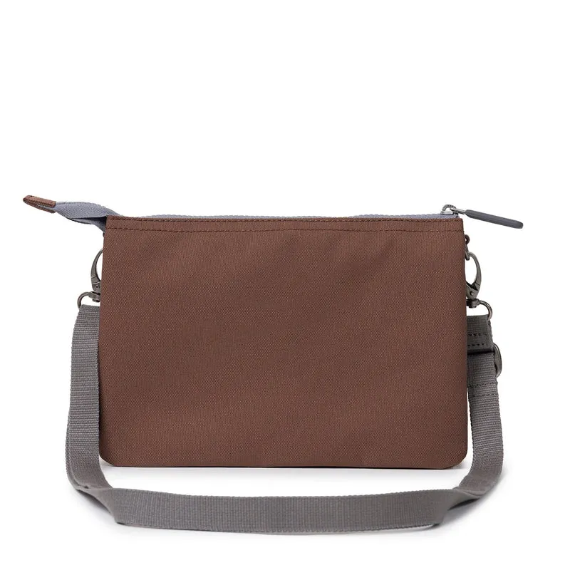 ROKA Carnaby Crossbody XL Coco Tasche aus recyceltem Canvas