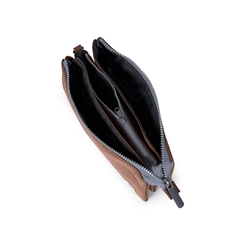 ROKA Carnaby Crossbody XL Coco Tasche aus recyceltem Canvas