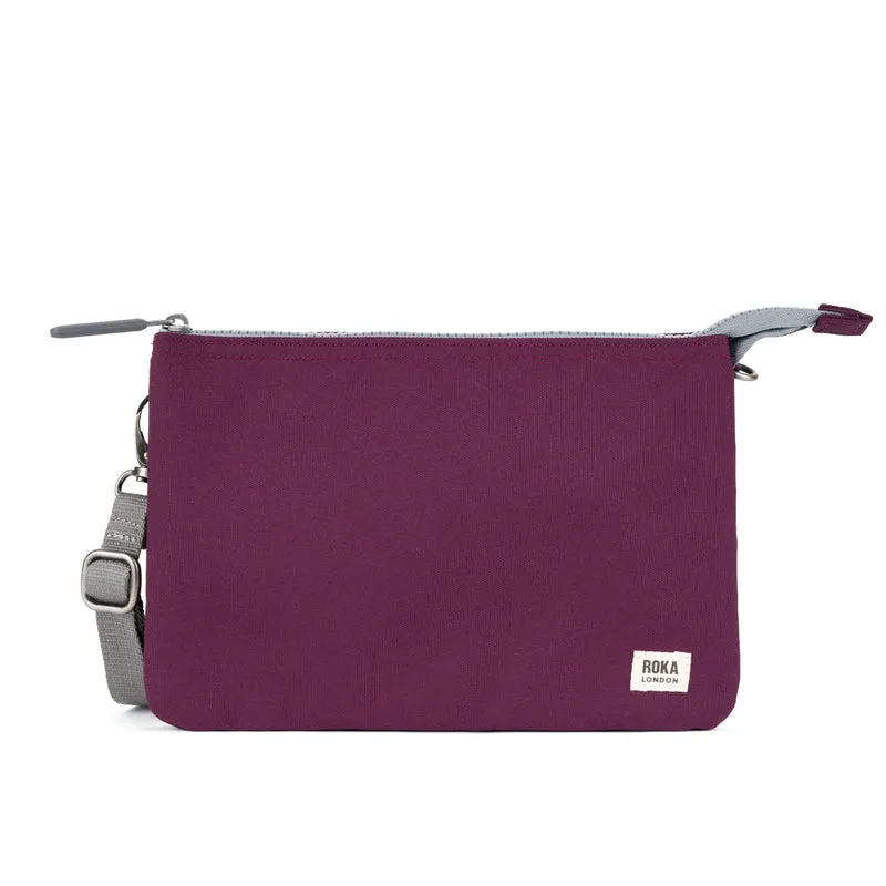 ROKA Carnaby Crossbody XL Tasche aus recyceltem Canvas in Kirschrot-Lack