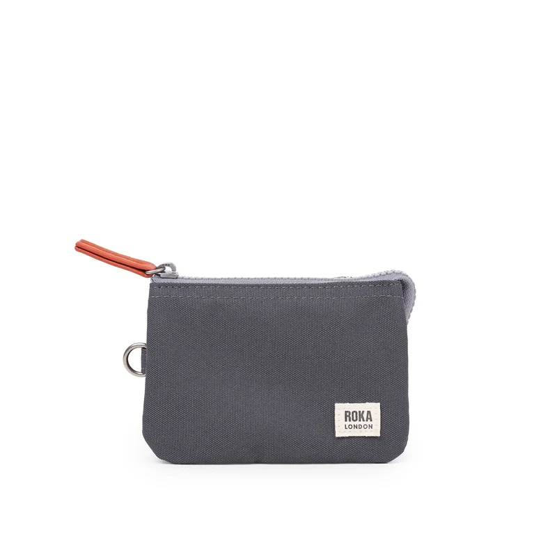 ROKA Carnaby Kleine, verwaschene schwarze Handtasche aus recyceltem Canvas