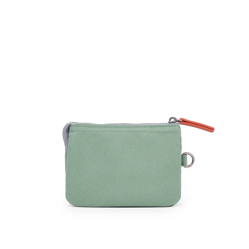 ROKA Carnaby Kleine Geldbörse aus recyceltem Canvas von Frost