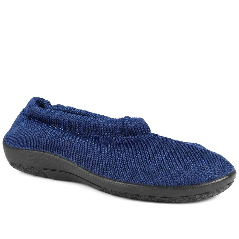 Flexible Fabric Upper Slip On Shoes - PLU44002 / 330 363