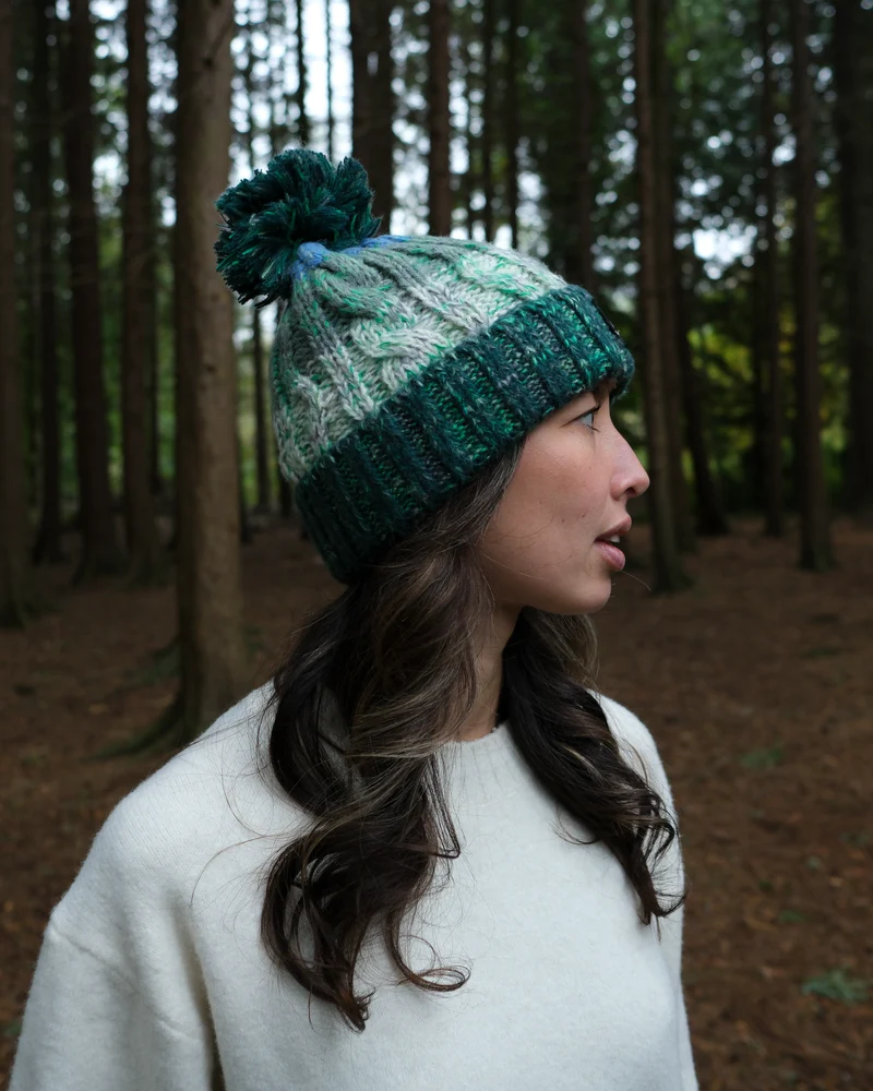 Outside In Bommelmütze | Frostbiom