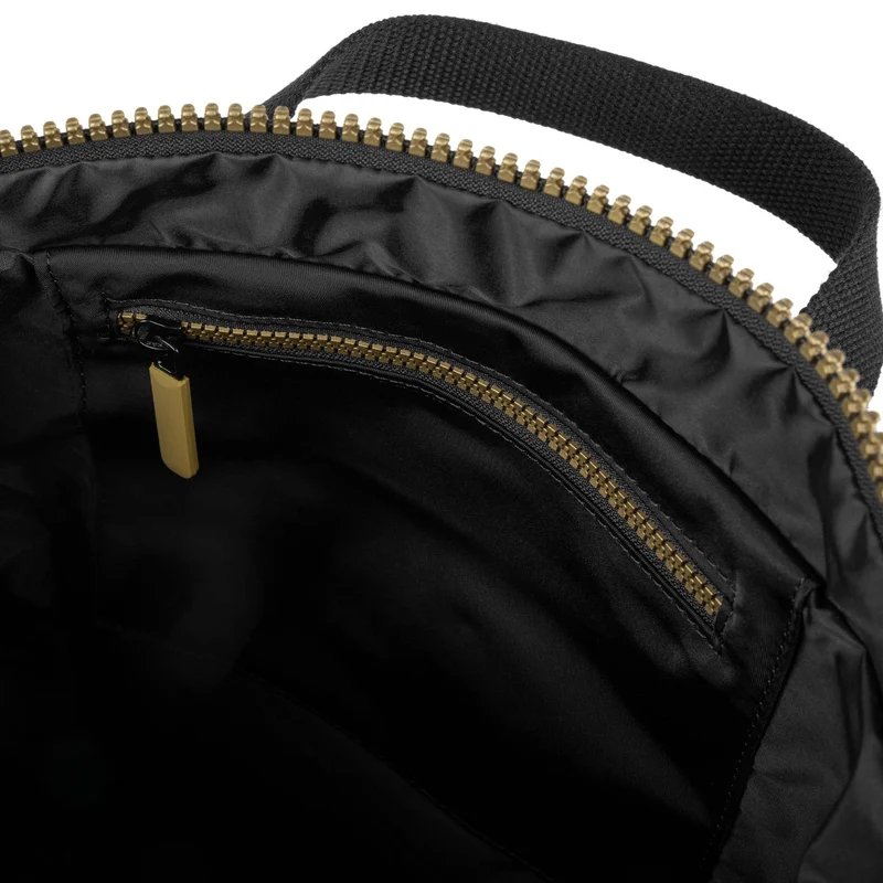 ROKA Canfield B Gold Label Schwarze mittelgroße Tasche aus recyceltem Nylon