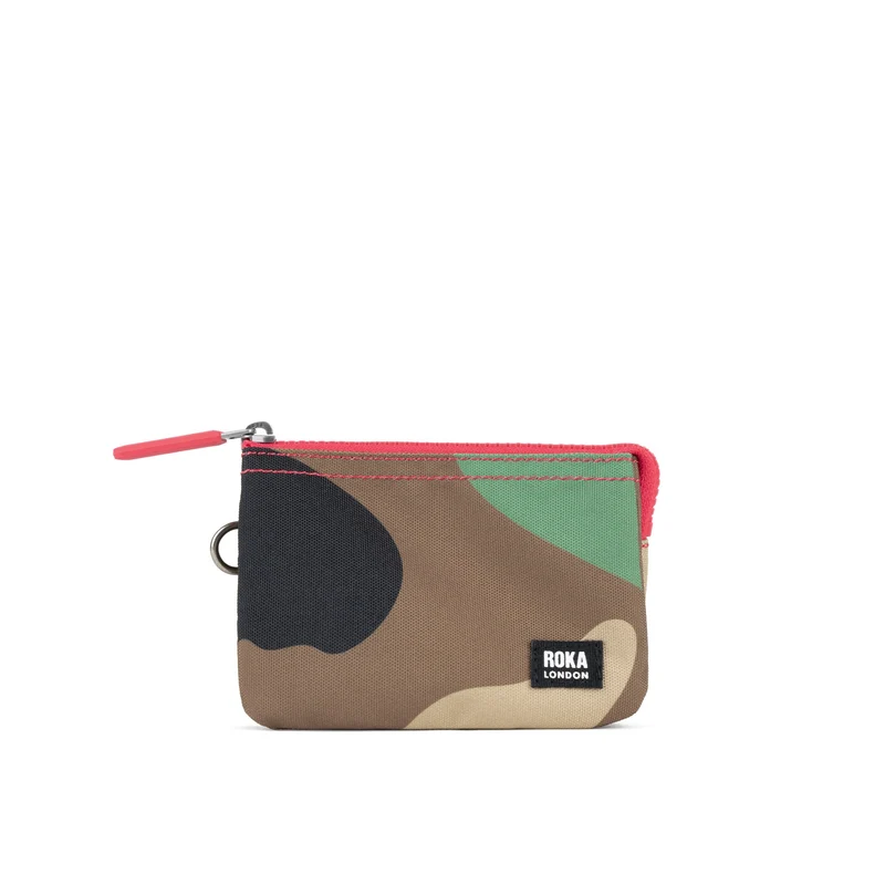 ROKA Carnaby Kleine Vintage-Geldbörse aus recyceltem Canvas im Camouflage-Look