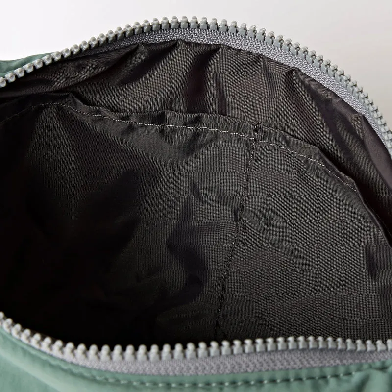 ROKA Farringdon Arctic-Tasche aus recyceltem Taslon