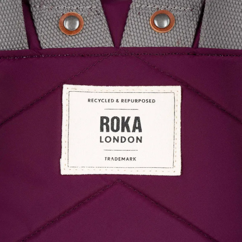 ROKA Bantry B Royal Burgundy Kleine Tasche aus recyceltem Nylon