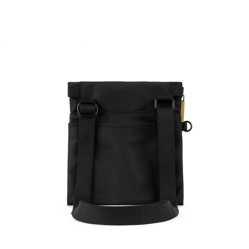 ROKA Stratford Gold Label Kleine Tasche aus recyceltem Nylon | Schwarz