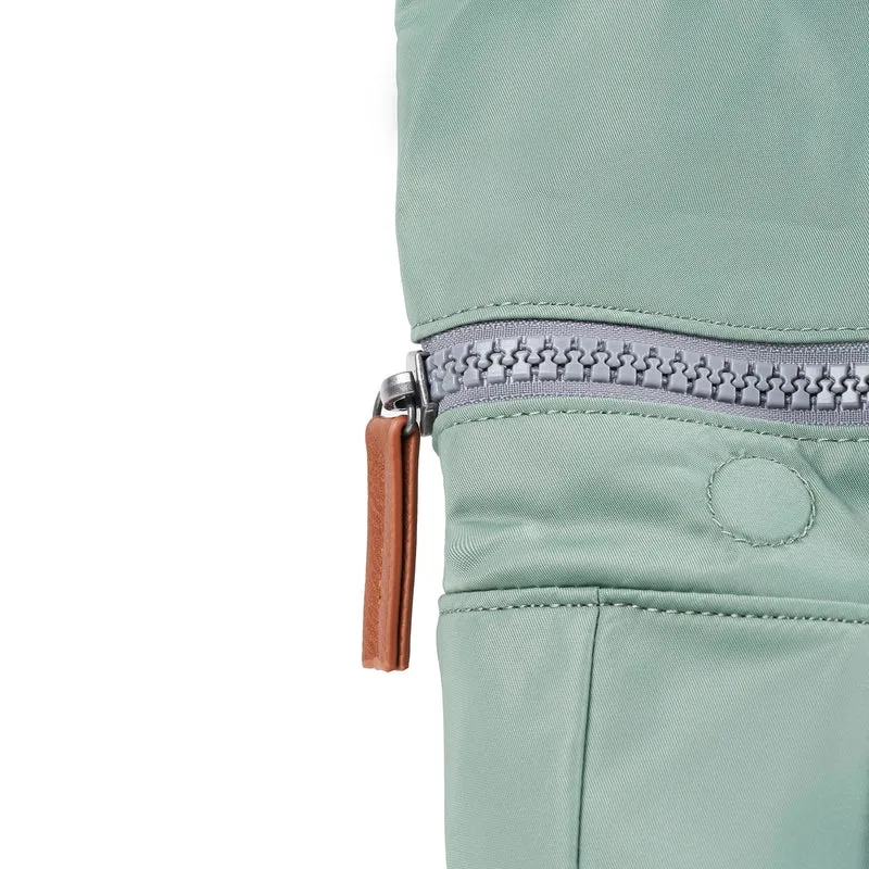 ROKA Canfield B Frost Kleiner Beutel aus recyceltem Nylon