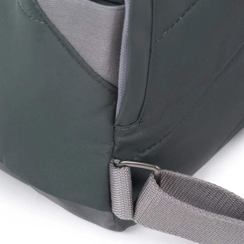 ROKA Canfield B Thyme Medium Tasche aus recyceltem Nylon