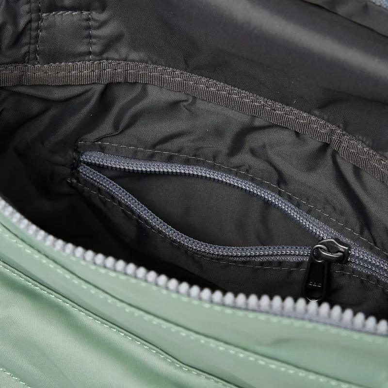 ROKA Stratford L Tasche aus recyceltem Nylon | Frost