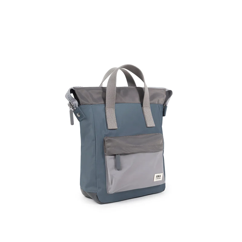 ROKA Bantry B Graue, tonale kleine Tasche aus recyceltem Nylon