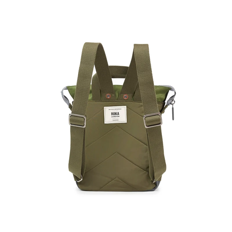 ROKA Bantry B Militärfarbene kleine Tasche aus recyceltem Nylon