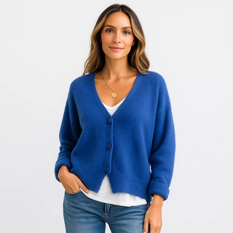 Kurze Damenstrickjacke aus weichem Strick - Noor