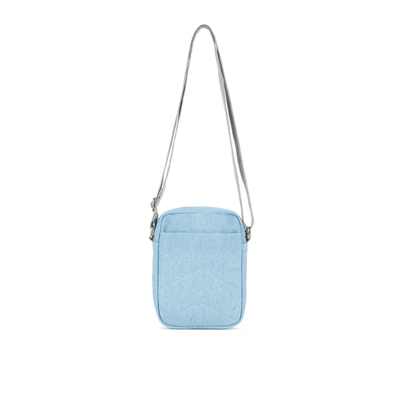 ROKA Bond Tasche aus recyceltem Denim-Canvas