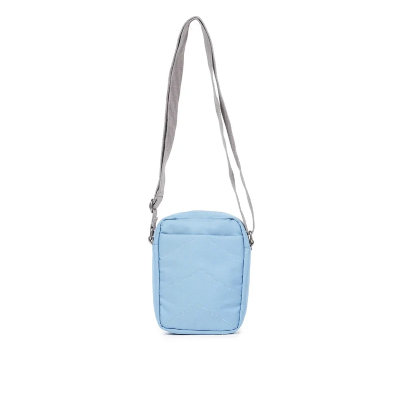 ROKA Bond Retro-Tasche aus recyceltem Canvas in Blau
