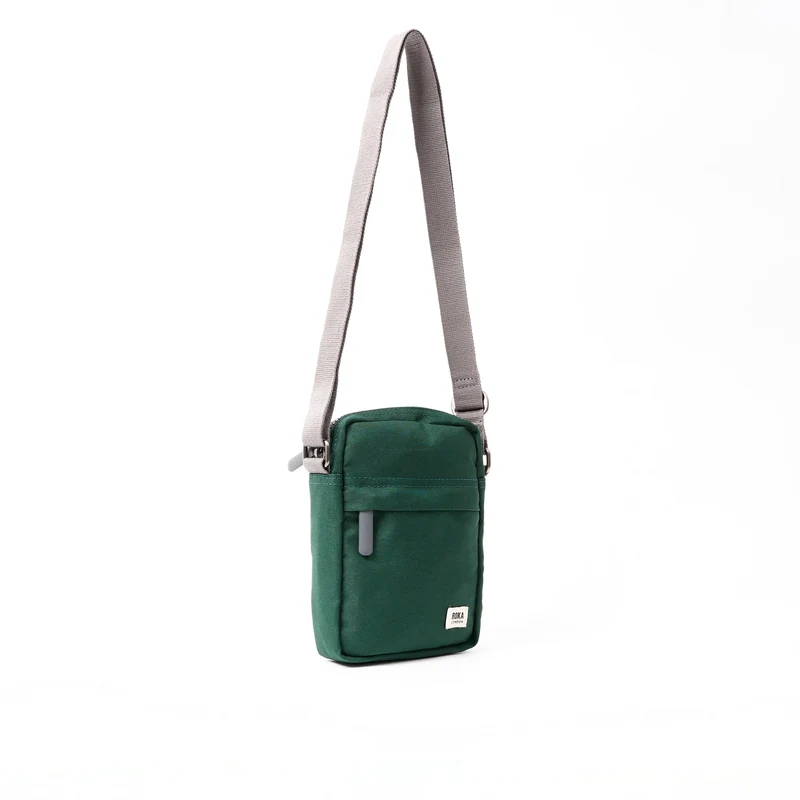 ROKA Bond Tasche aus recyceltem Canvas