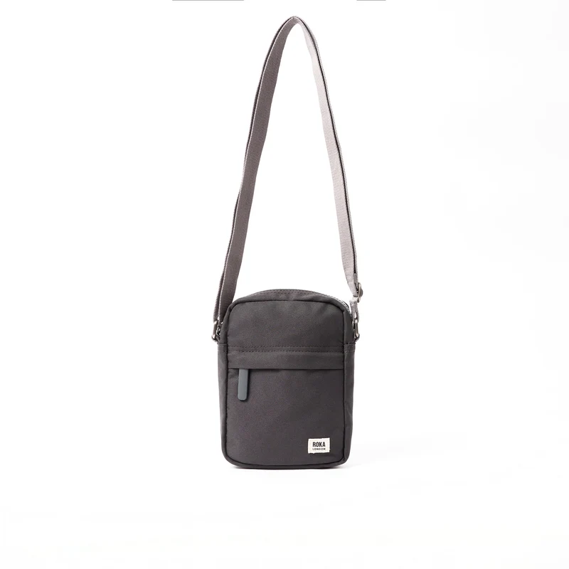 ROKA Bond Tasche aus recyceltem Canvas