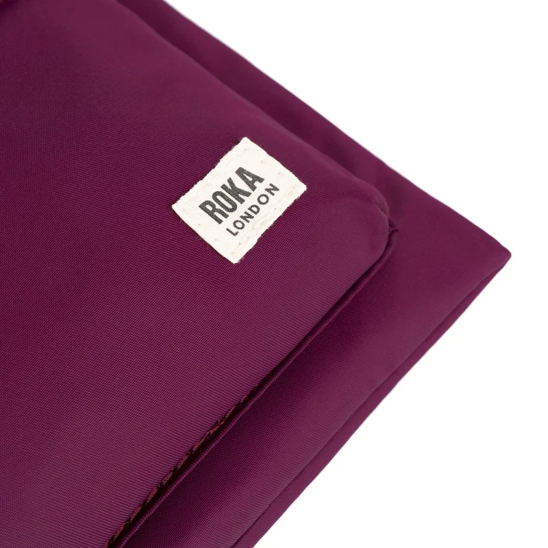 ROKA Chelsea B Royal Burgundy Tasche aus recyceltem Nylon