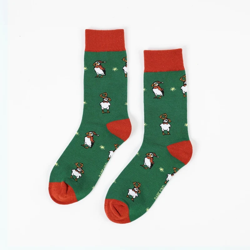 Bare Kind Weihnachtsknaller-Socken mit blauem und grünem Papageientaucher-Motiv aus Bambus | 2er-Pack