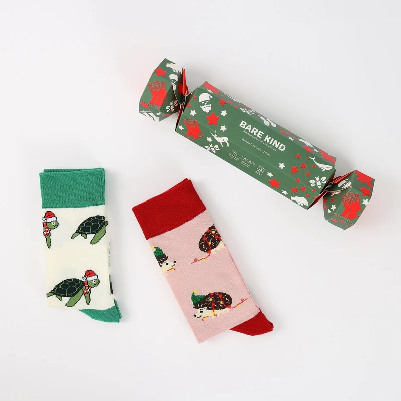Bare Kind Weihnachtsknaller-Socken aus Bambus mit Schildkröten- und Igelmotiv | 2er-Pack